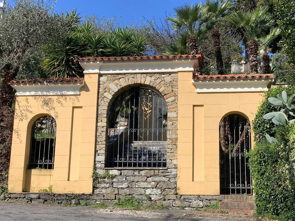 La Casa Nel Castello By Holiday World Apartment Rapallo