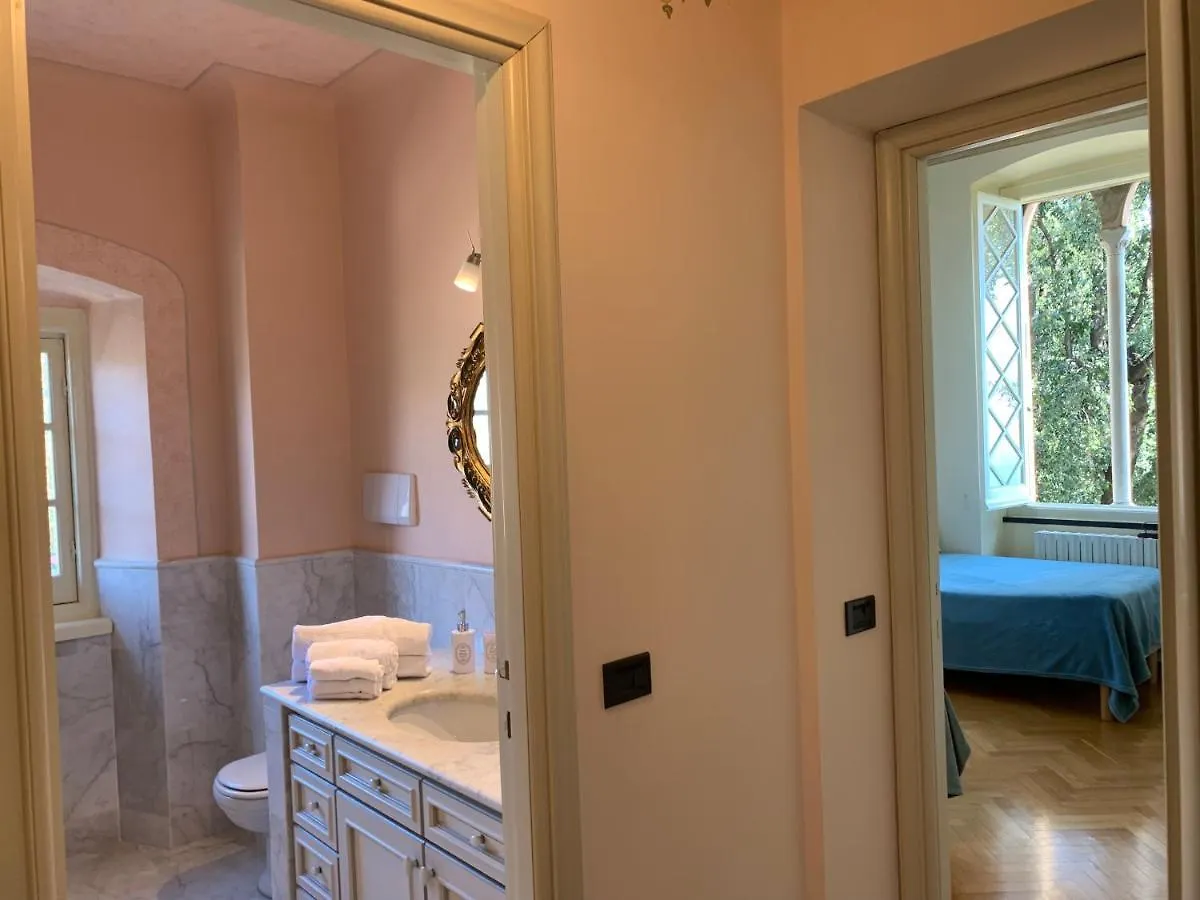 La Casa Nel Castello By Holiday World Apartment Rapallo 0*,  Italy