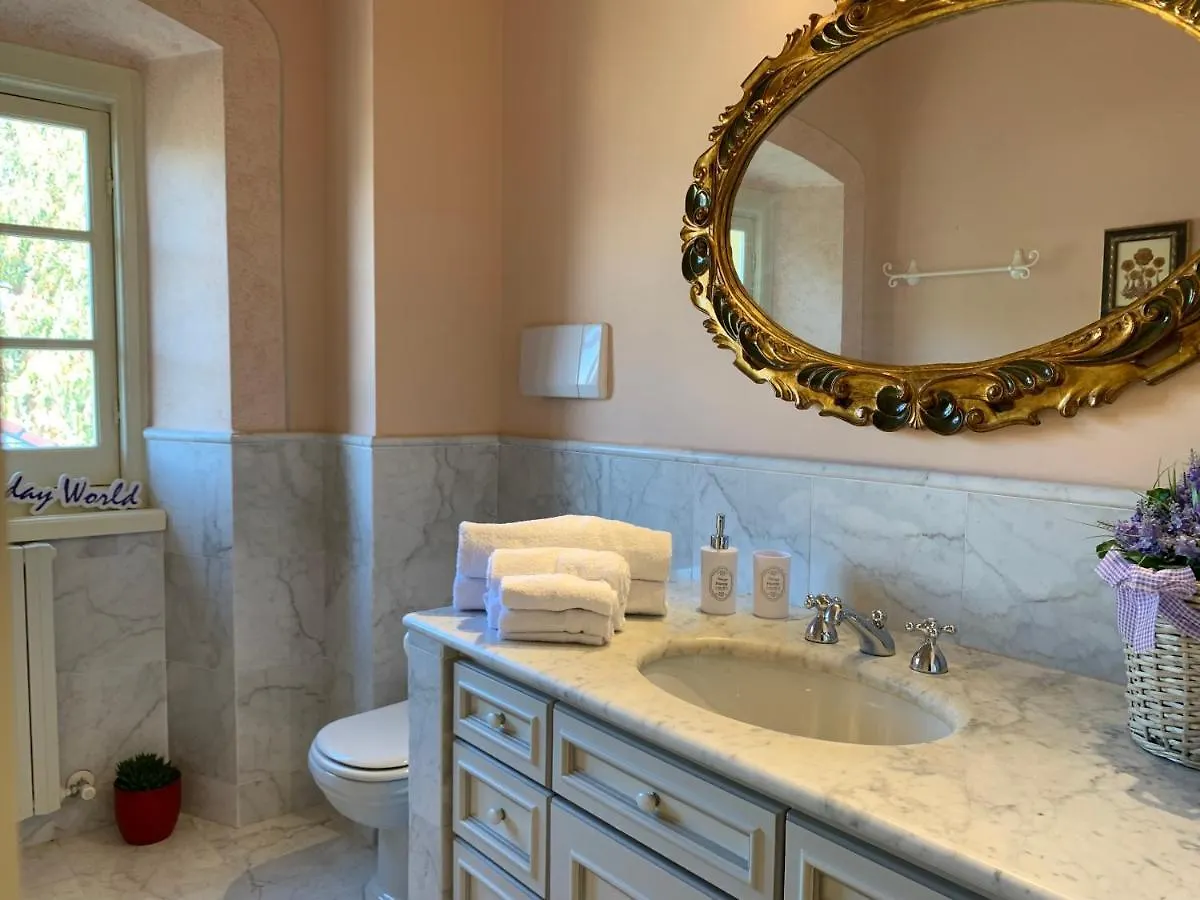 La Casa Nel Castello By Holiday World Apartment Rapallo Italy
